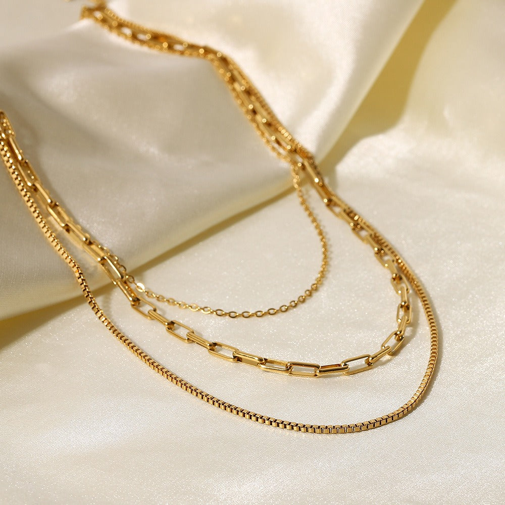amethyst & sable aurea layered necklace in 18k gold on satin