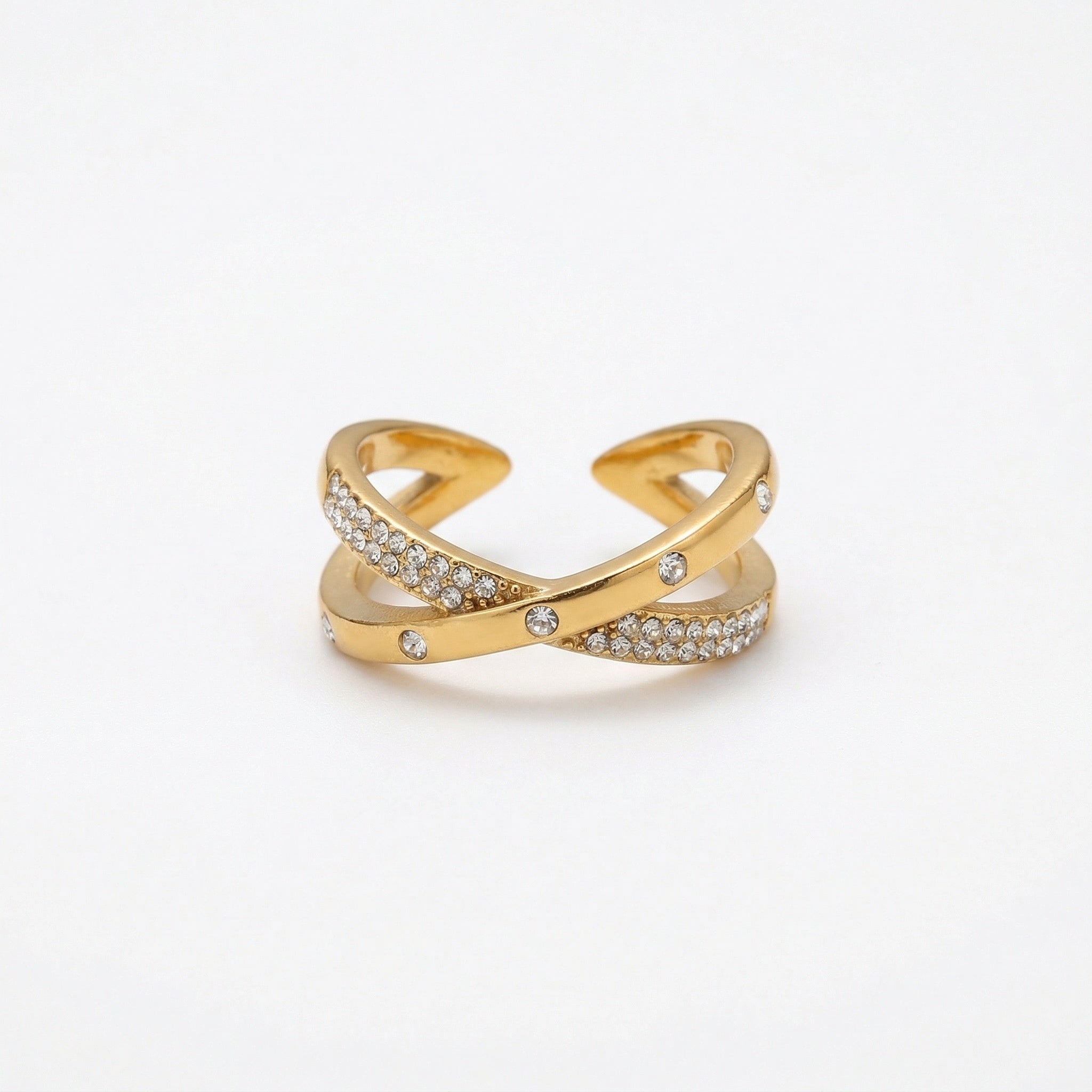 amethyst & sable axis interlace ring with diamond accents in 18k gold