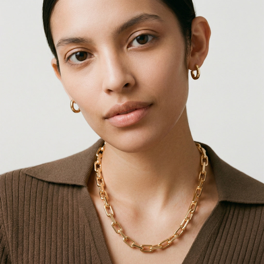 model wearing amethyst & sable axis sol chain necklace in 18k gold