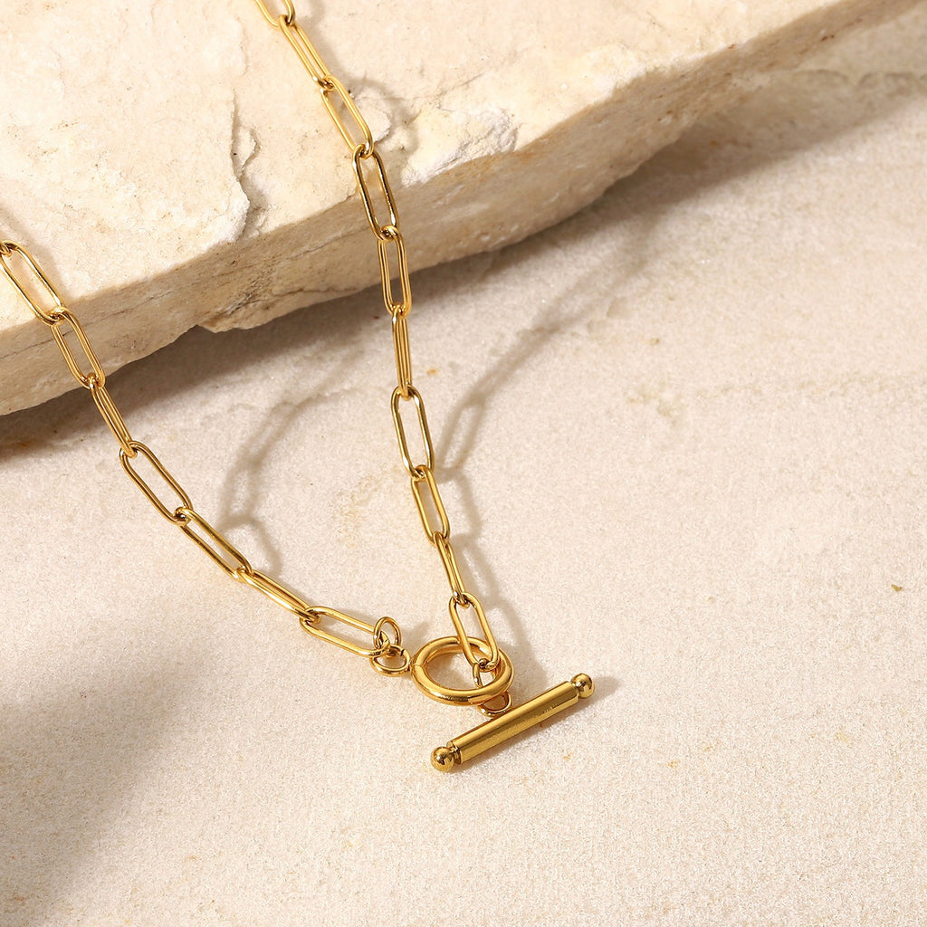 amethyst & sable axis toggle paperclip chain necklace in 18k gold