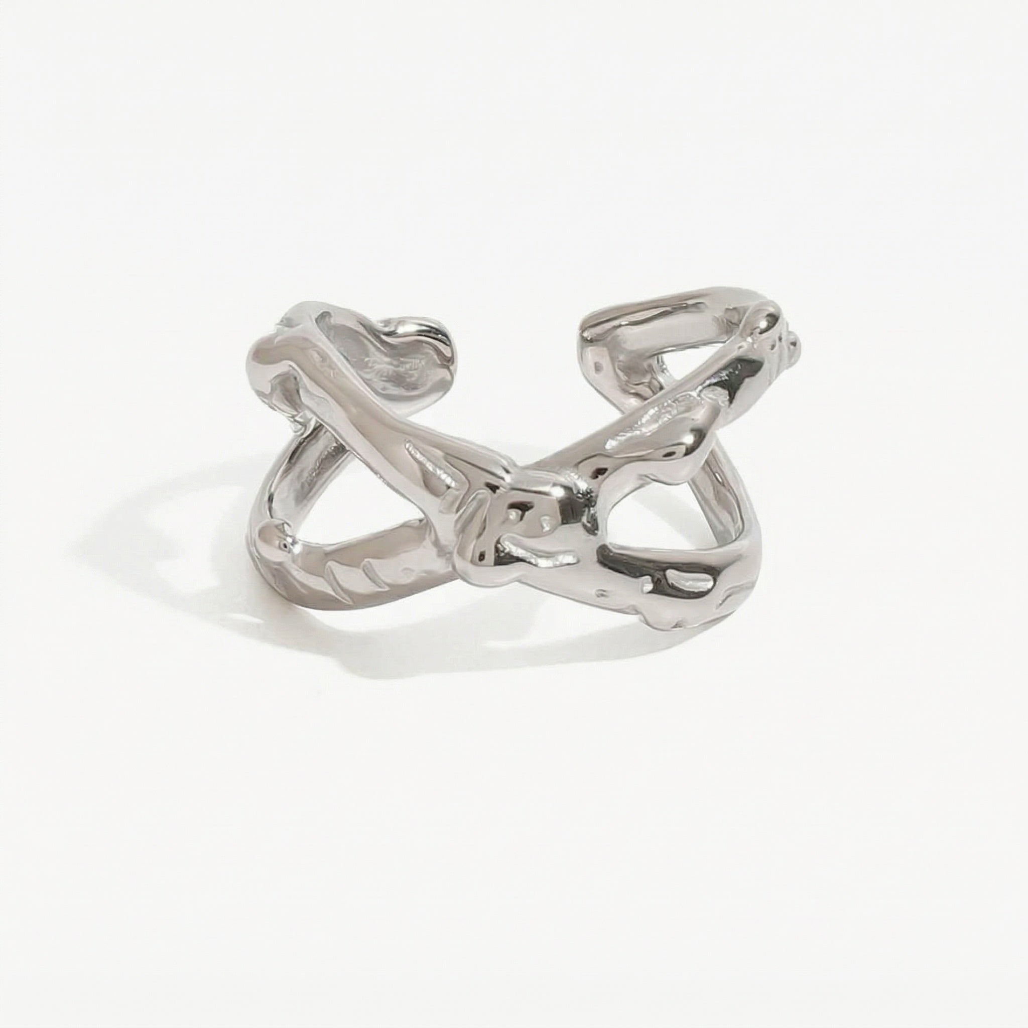 amethyst & sable calypso coral ring in 18k white gold