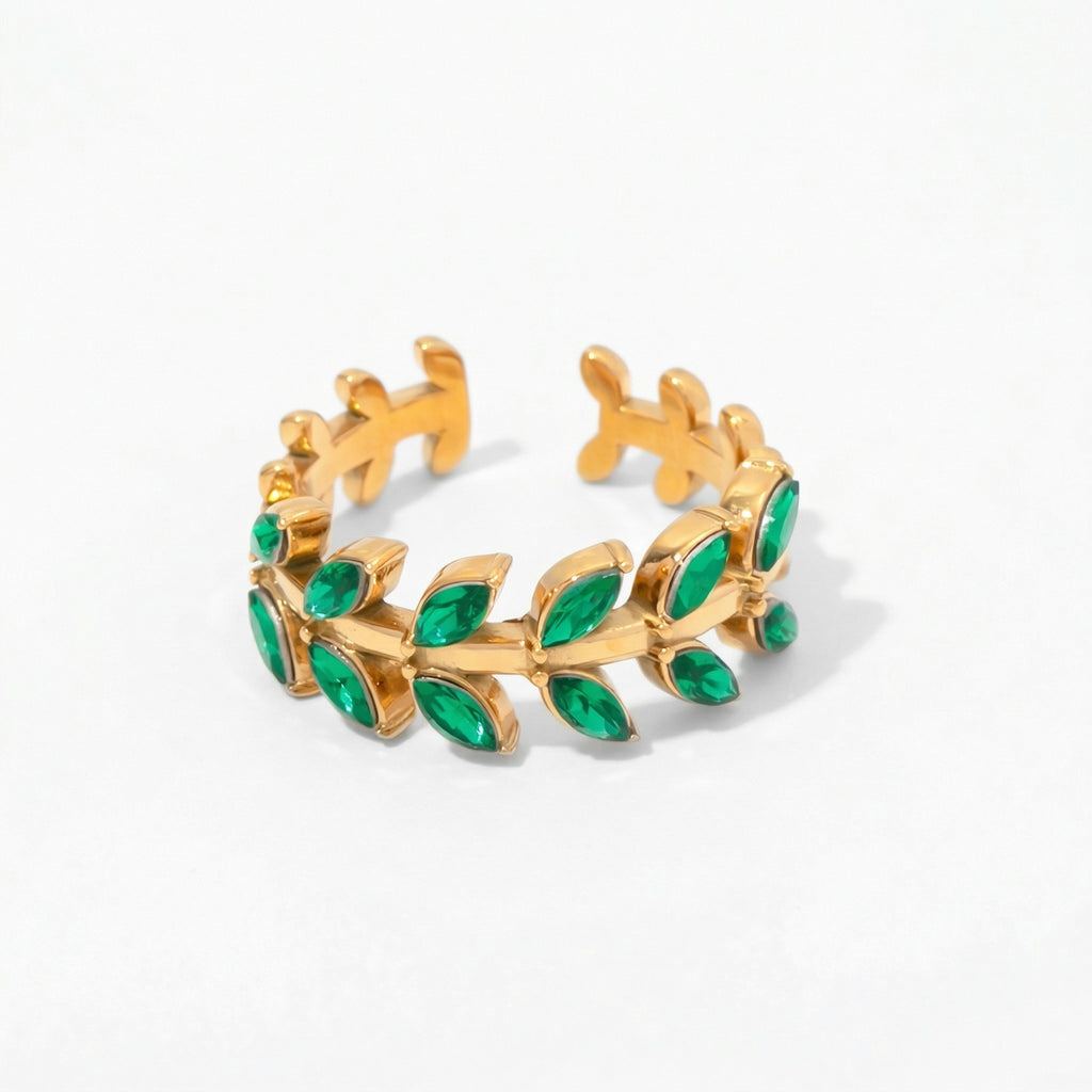 amethyst & sable calypso fern ring in 18k gold emerald