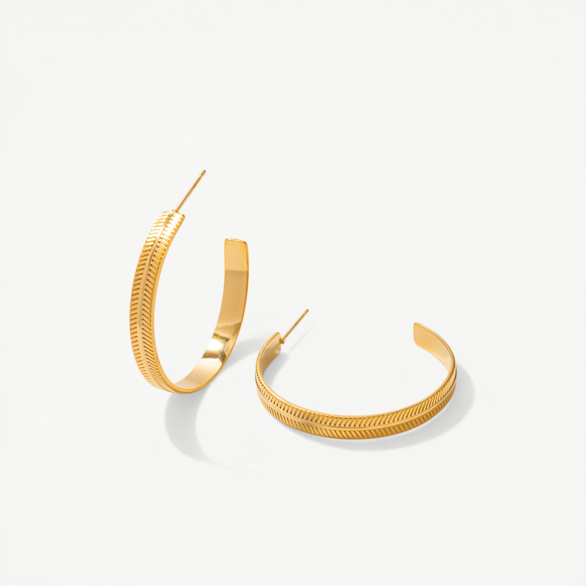 amethyst & sable calypso palm hoop earrings in 18k gold