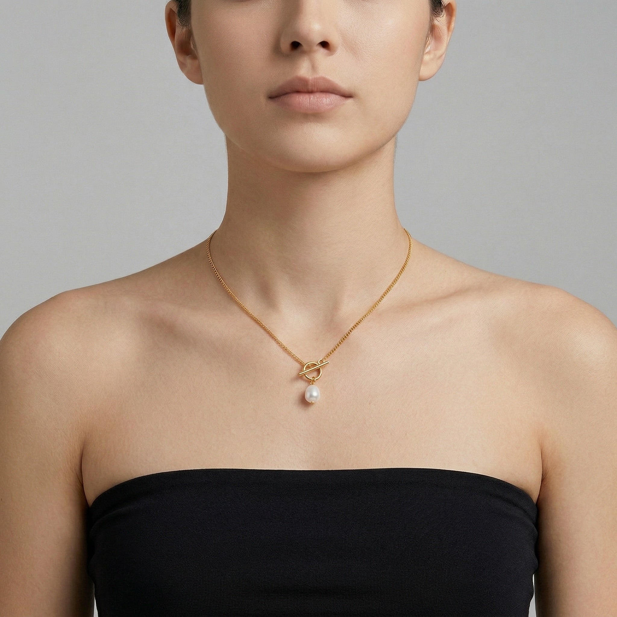 model wearing amethyst & sable selene t-bar pearl necklace in 18k gold
