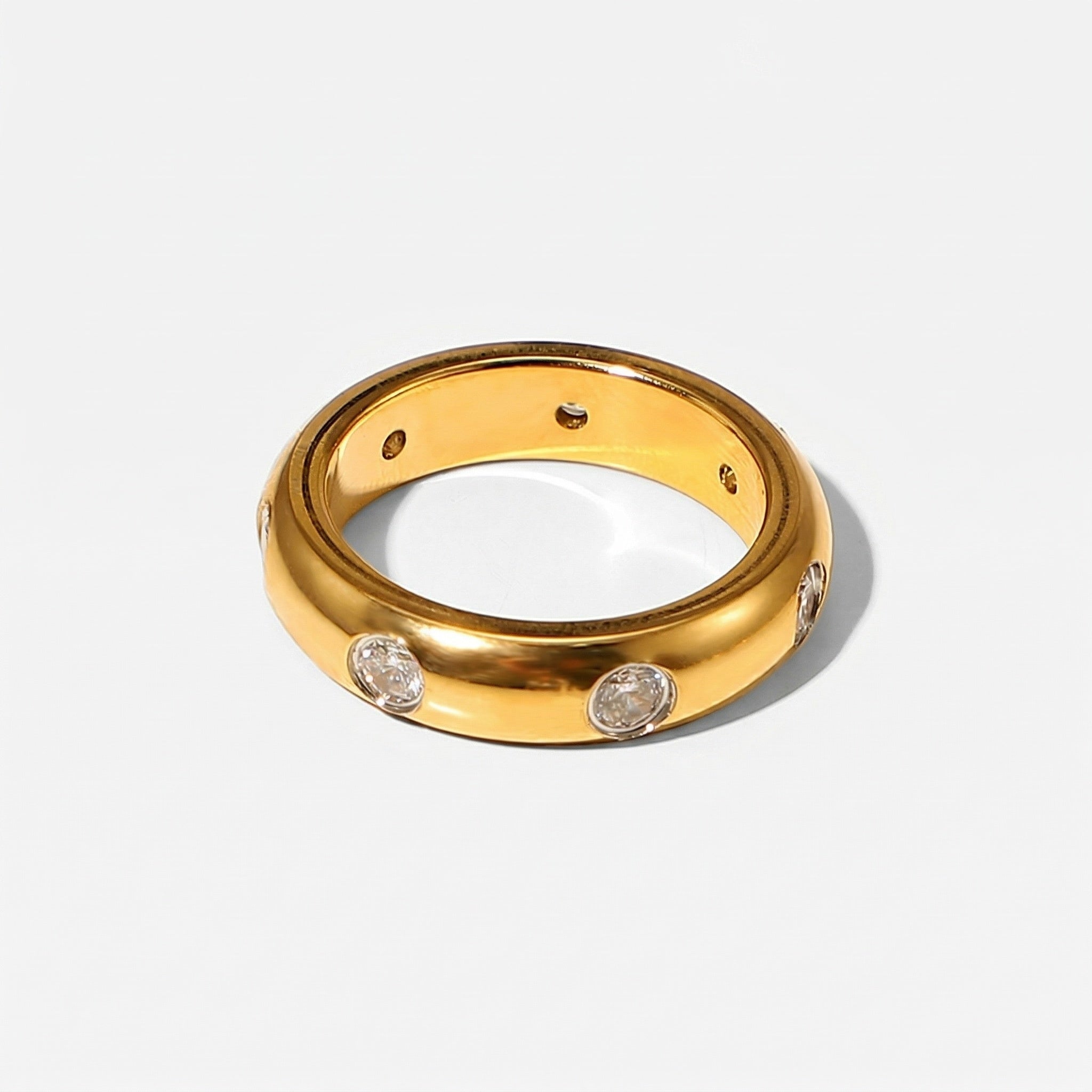 amethyst & sable soleil halo ring in 18k gold white