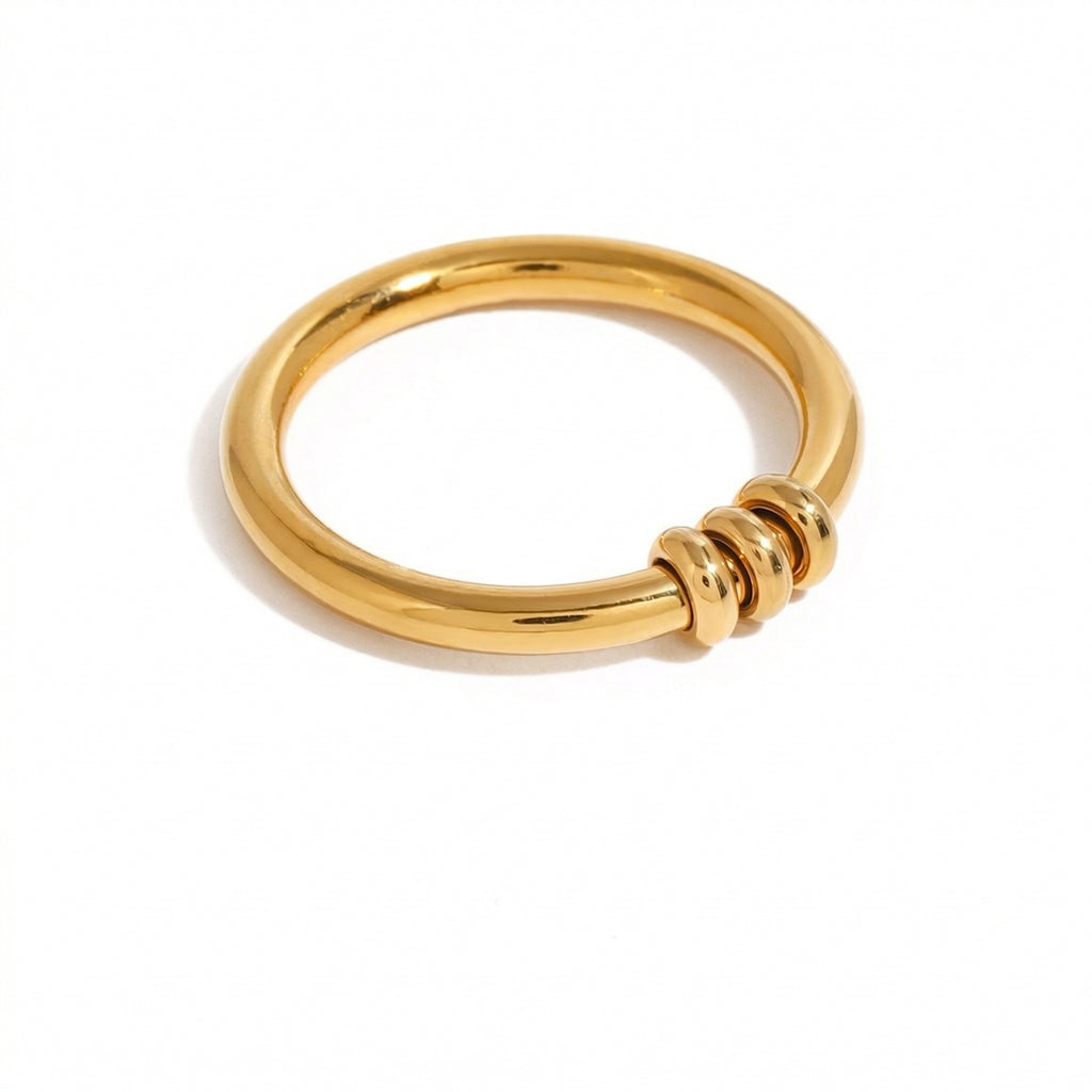 amethyst & sable axis trinity ring in gold